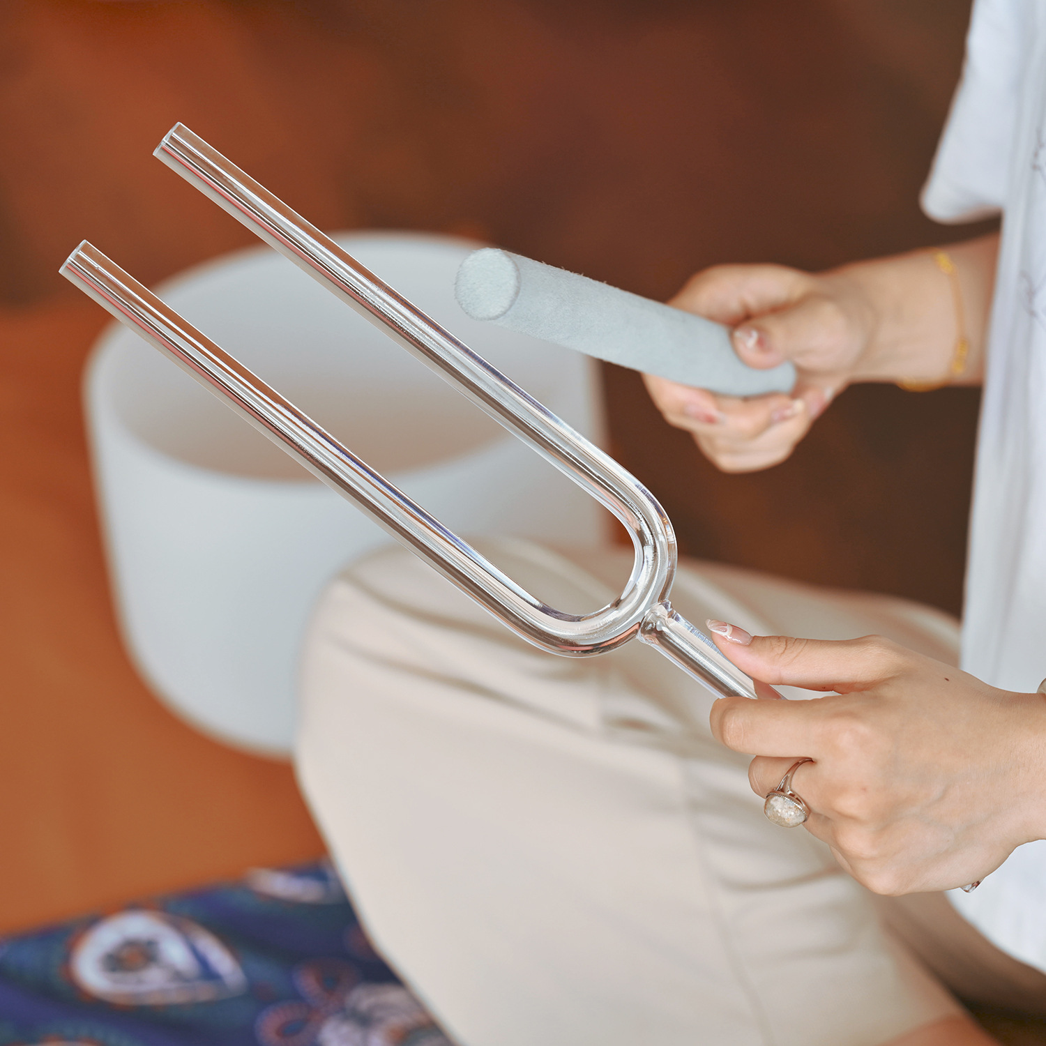Crystal Healing Tuning Fork (Transparent) – Activate Energy, Balance Frequencies & Deep Relaxation - Image 3